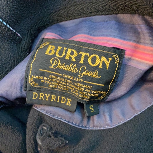 Burton’s sweater - Picture 6 of 6